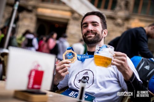 Foto offerta MARATONA DI PRAGA | 42K, immagini dell'offerta MARATONA DI PRAGA | 42K di Ovunque viaggi.